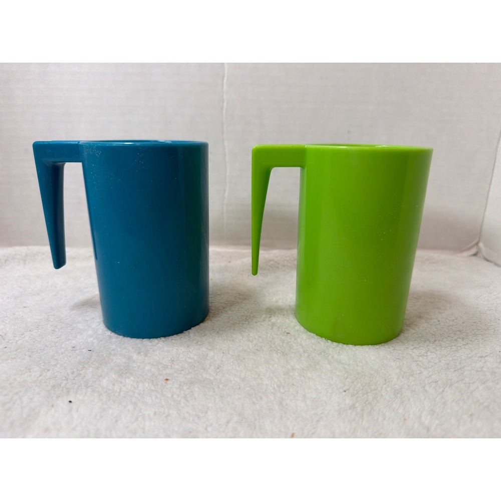VTG Walt Disney Productions Plastic Melamine Mug Set Blue Green Snow White Doc - Picture 4 of 7